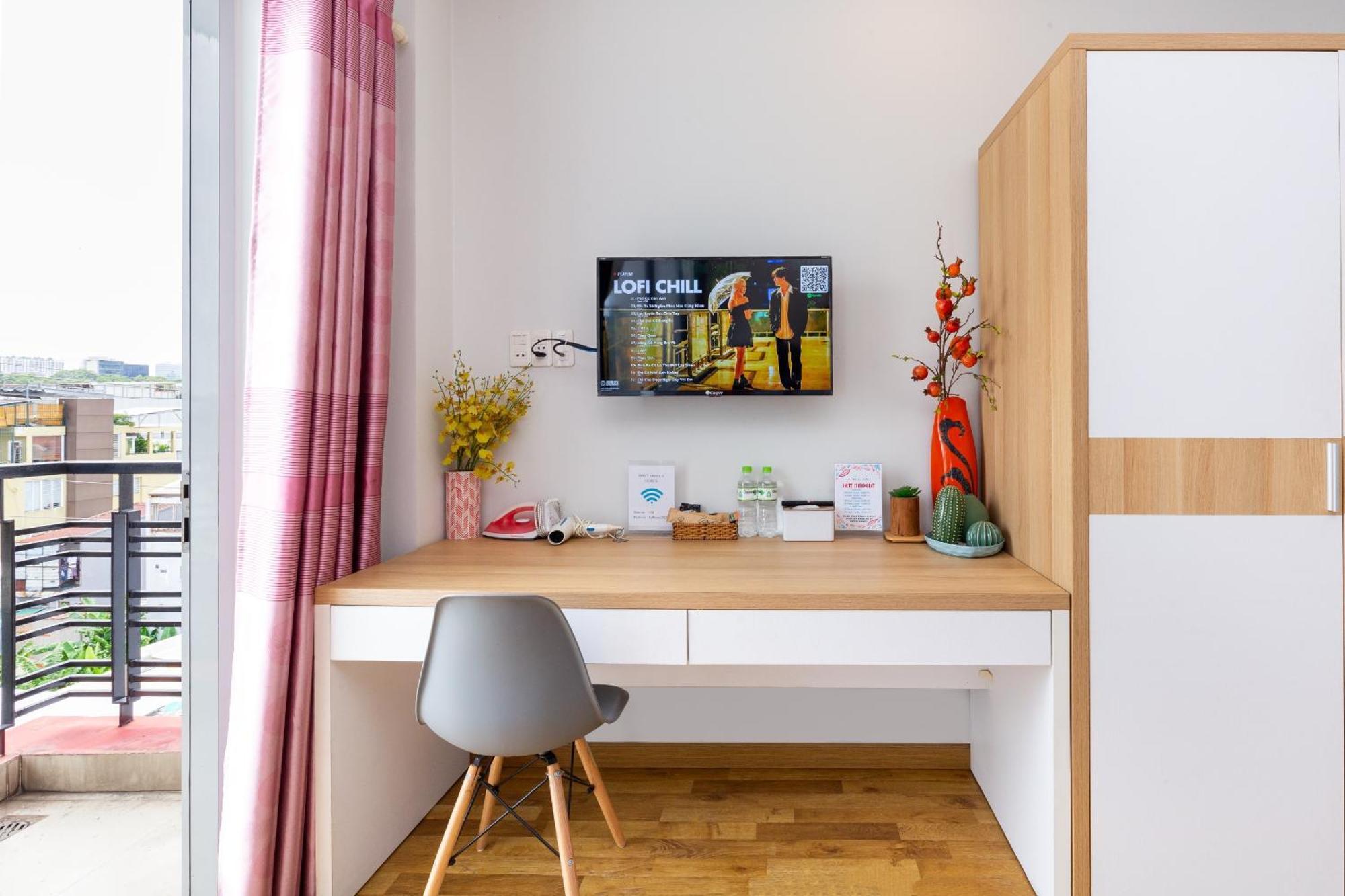 Guest house Sweet Homes With Netflix - 15mins To Bui Vien 3*